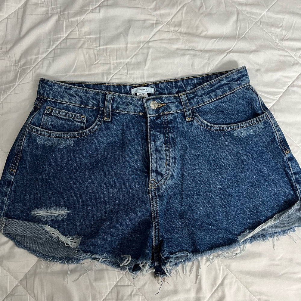 Forever 21 short , size 31